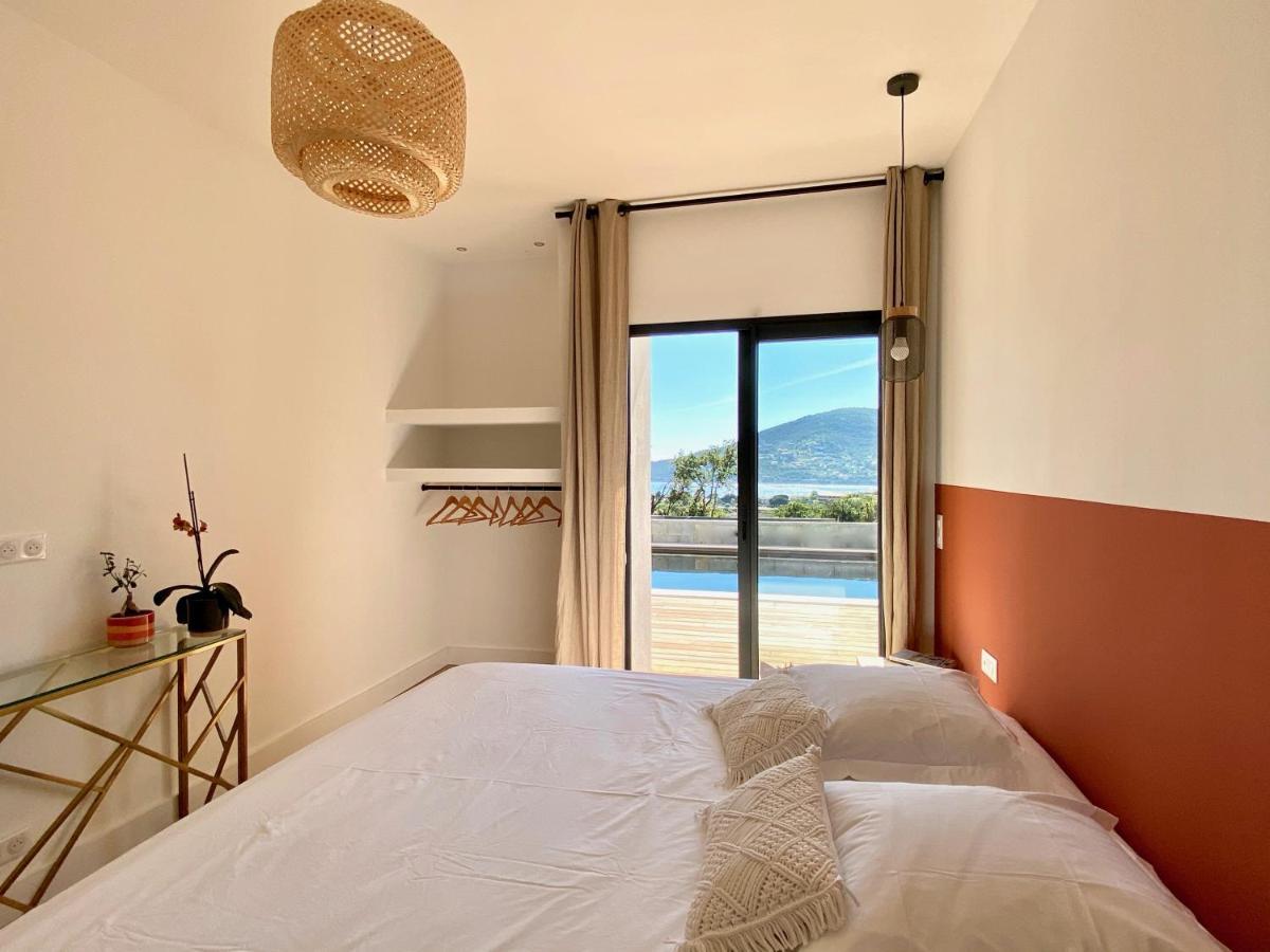 Villas De Standing Avec Magnifique Vue Mer Et Piscines Privees, Sagone Sagone  Exterior foto